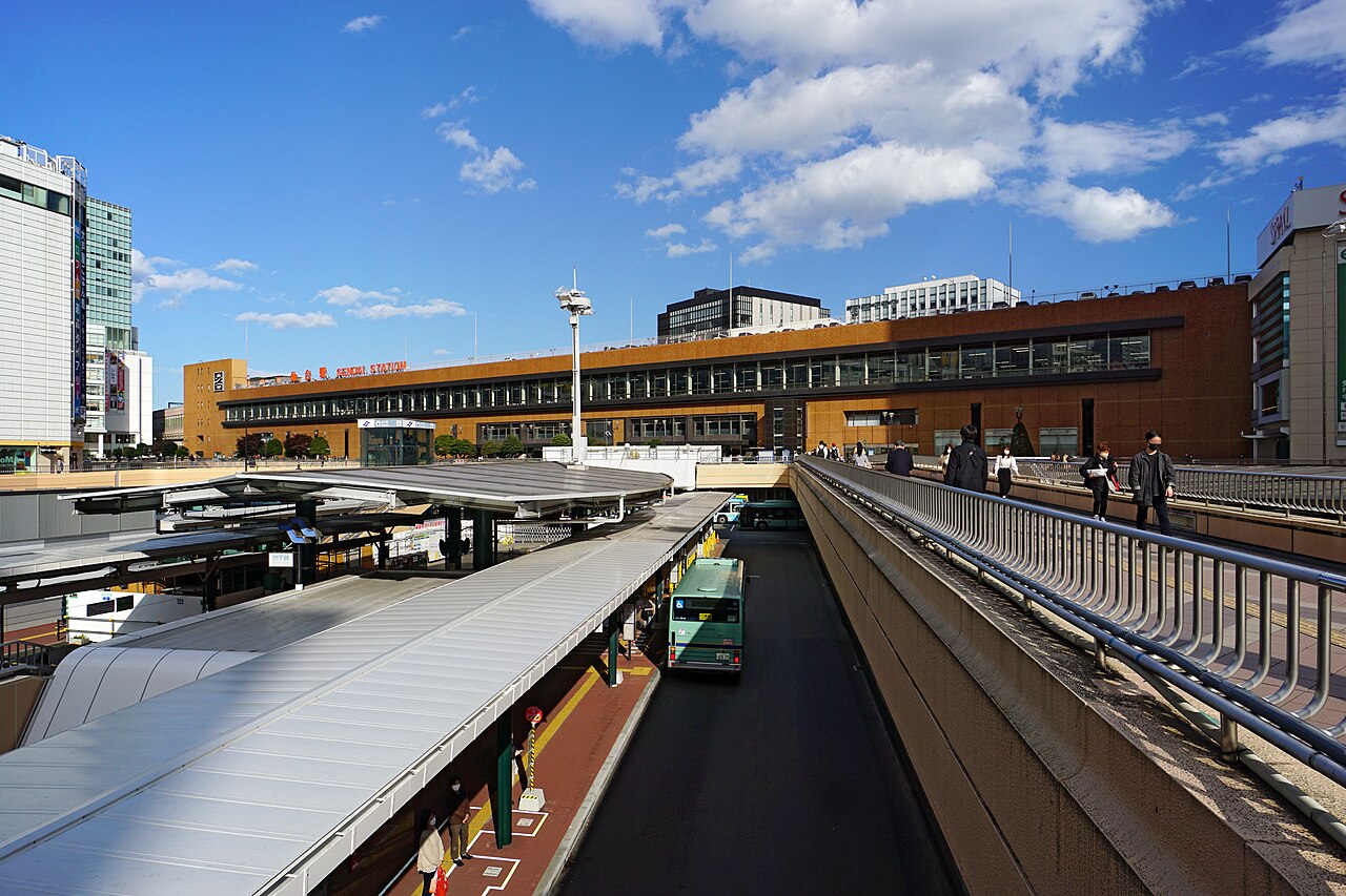 2021年10月の仙台駅西口の駅舎